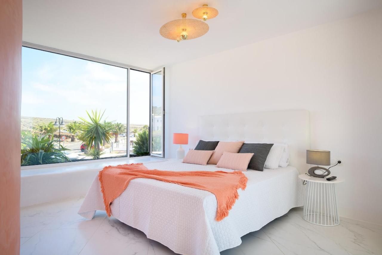 Aquablanca Suite Pool Deluxe En Punta Mujeres ภายนอก รูปภาพ